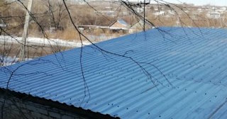 Демонтаж поликарбоната с крыши в Иркутске - услуги по доступной цене от 630 рублей