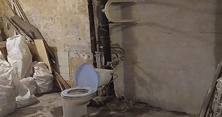 Демонтаж сантехкабины в панельном доме - цена от 1050 рублей | Сварной-Ркт